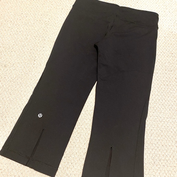 Lululemon cropped legging - Picture 1 of 7